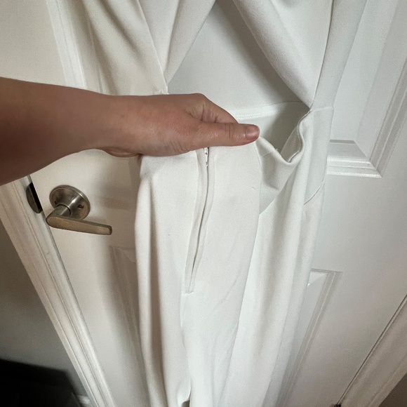 Crystal Sky White Wide Leg Jumpsuit Cross back Size Medium - Picture 4 of 6